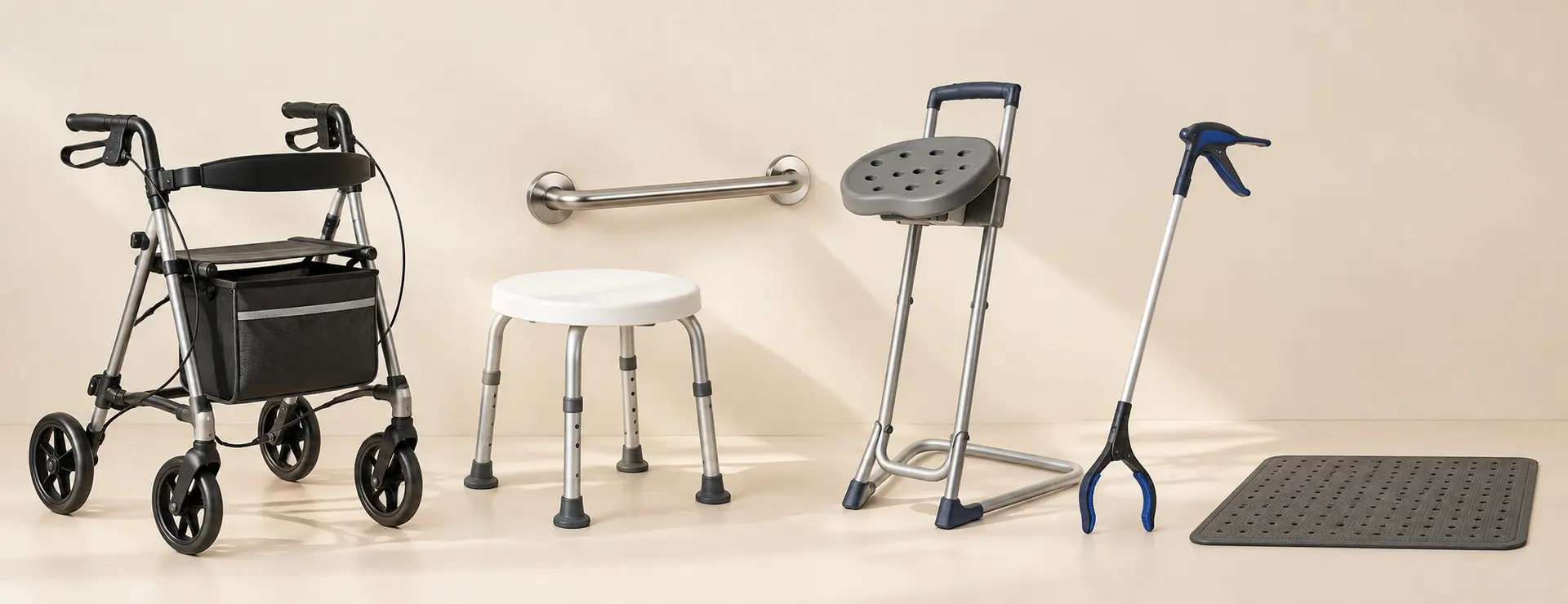 Rollator, Duschhocker, Haltegriff, Stehhilfe, Greifzange und rutschhemmende Unterlage als Hilfsmittel zur Sturzprävention im Alltag. Kopieren